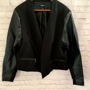 TORRID Black Blazer Size 3
